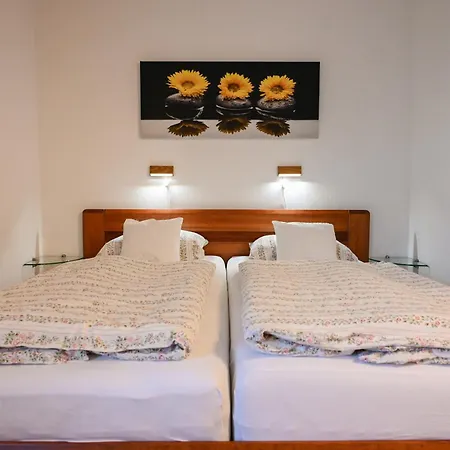 Aparthotel Diana &