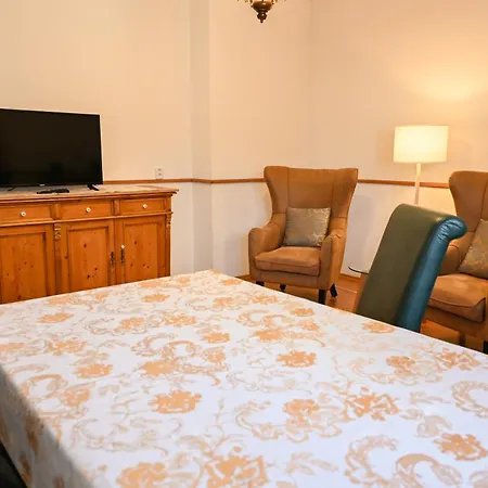 Aparthotel Diana &
